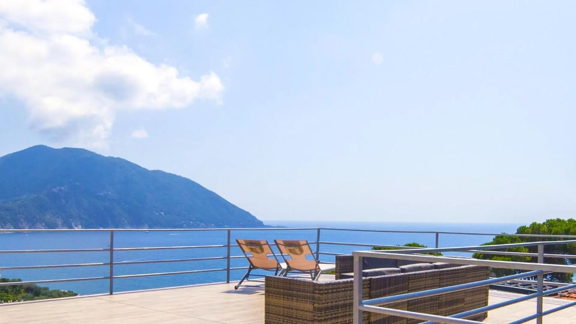 Counting Stars Villa Recco