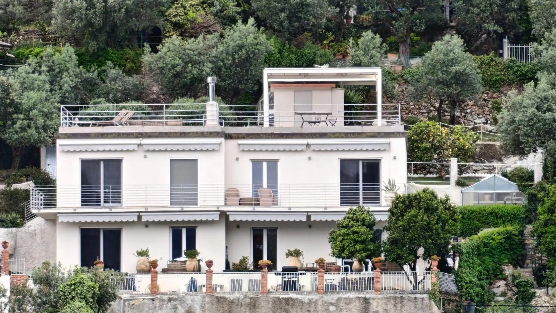 Counting Stars Villa Recco 0*,